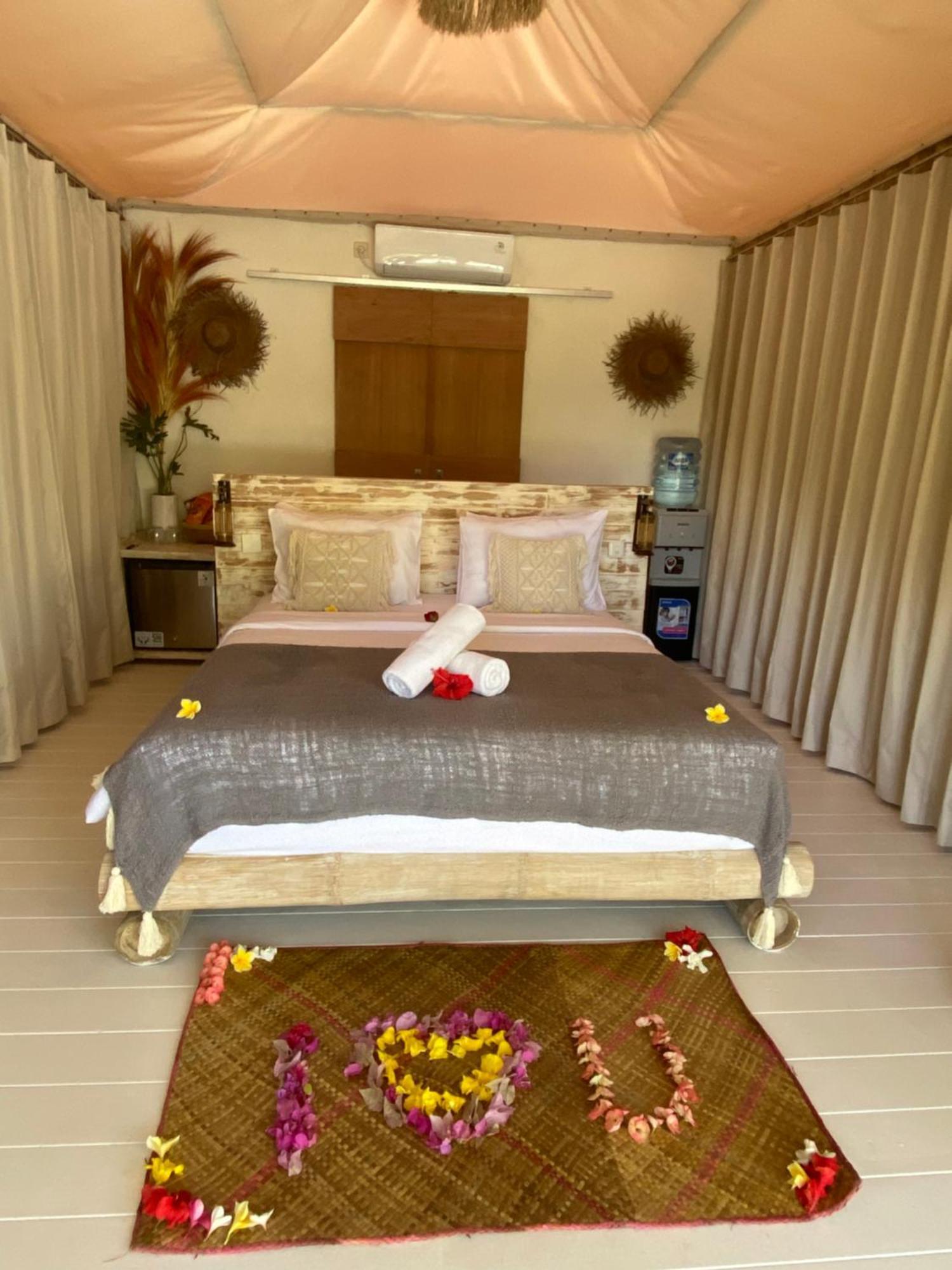 Exotic Private Glamping Hotel Toyapakeh Buitenkant foto